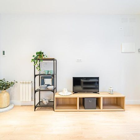Edsam Madrid Apartments White Екстериор снимка