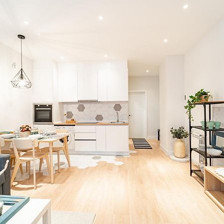 Edsam Madrid Apartments White Екстериор снимка