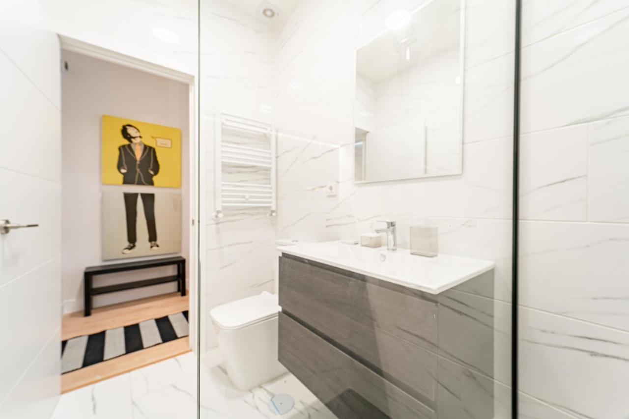 Edsam Madrid Apartments White Екстериор снимка